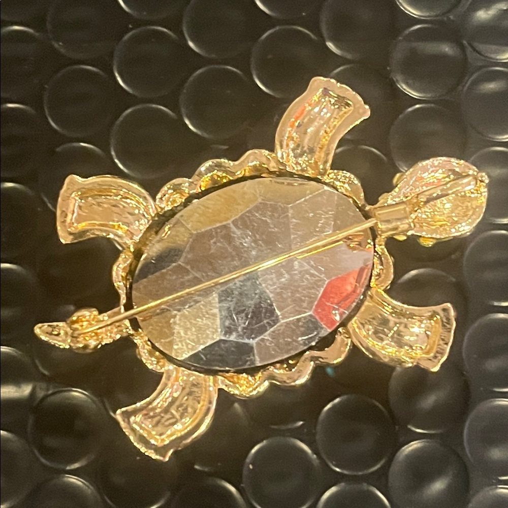 Turtle Brooch And Scraf Bundle - Picture 9 of 17